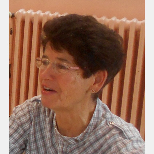  Annie Savalle